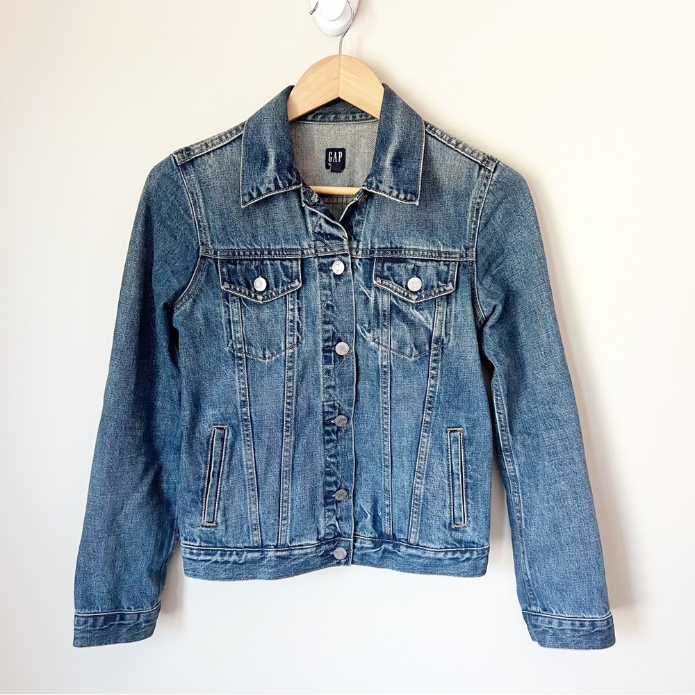 GAP Icon Denim Jean Trucker Jacket Medium Saddle Blue Wash XS - Picture 3 of 11